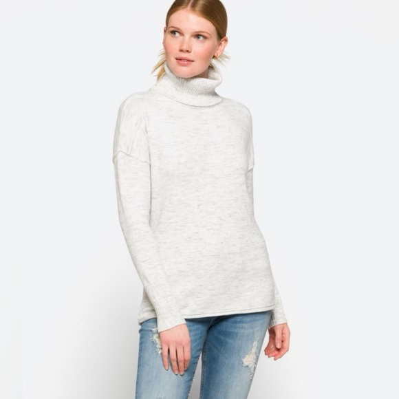 RD Style Sweaters - NWT Light Grey Spongey Turtleneck Sweater